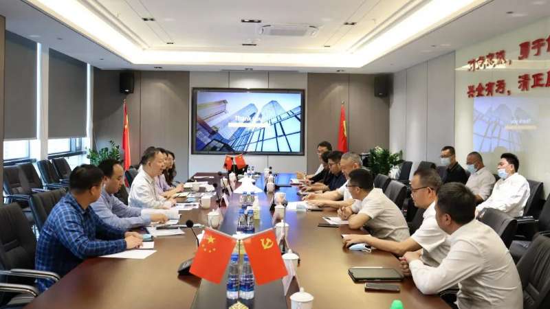 集團黨委副書記、董事鄧偉群帶隊到珠海建工集團督導檢查疫情防控和安全生產工作